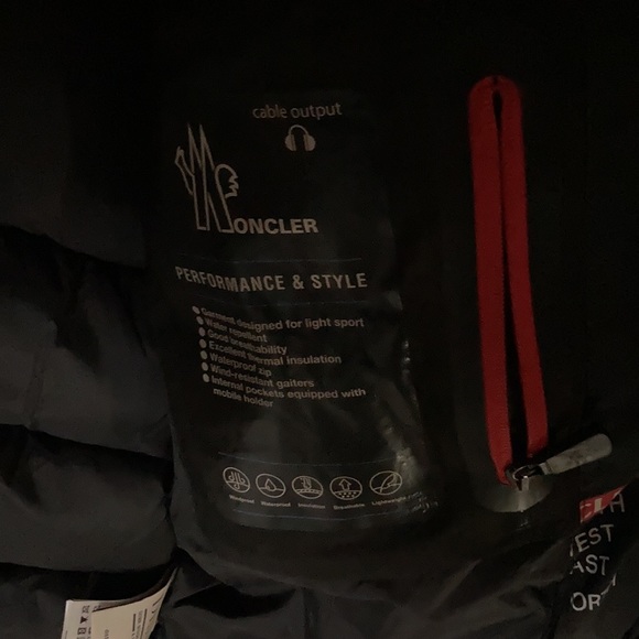 Moncler - Picture 7 of 10